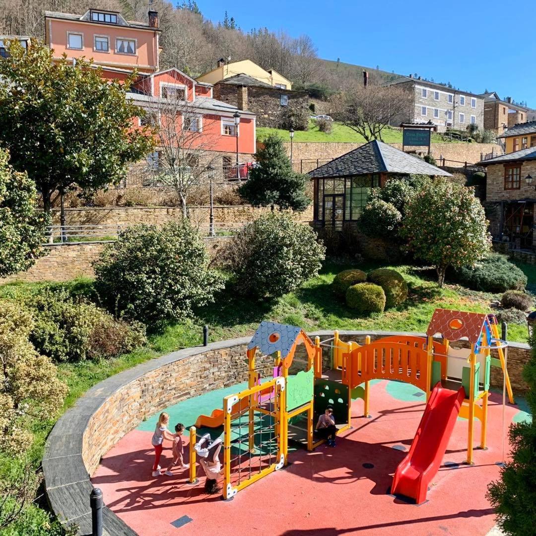Apartamentos Rurales Tin Turismo Santa Eulalia de Oscos Buitenkant foto